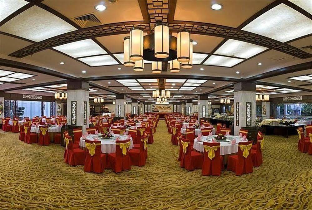 Regent Hotel Dali  Bagian luar foto