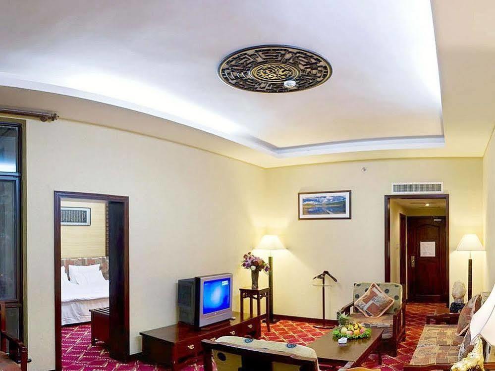 Regent Hotel Dali  Bagian luar foto