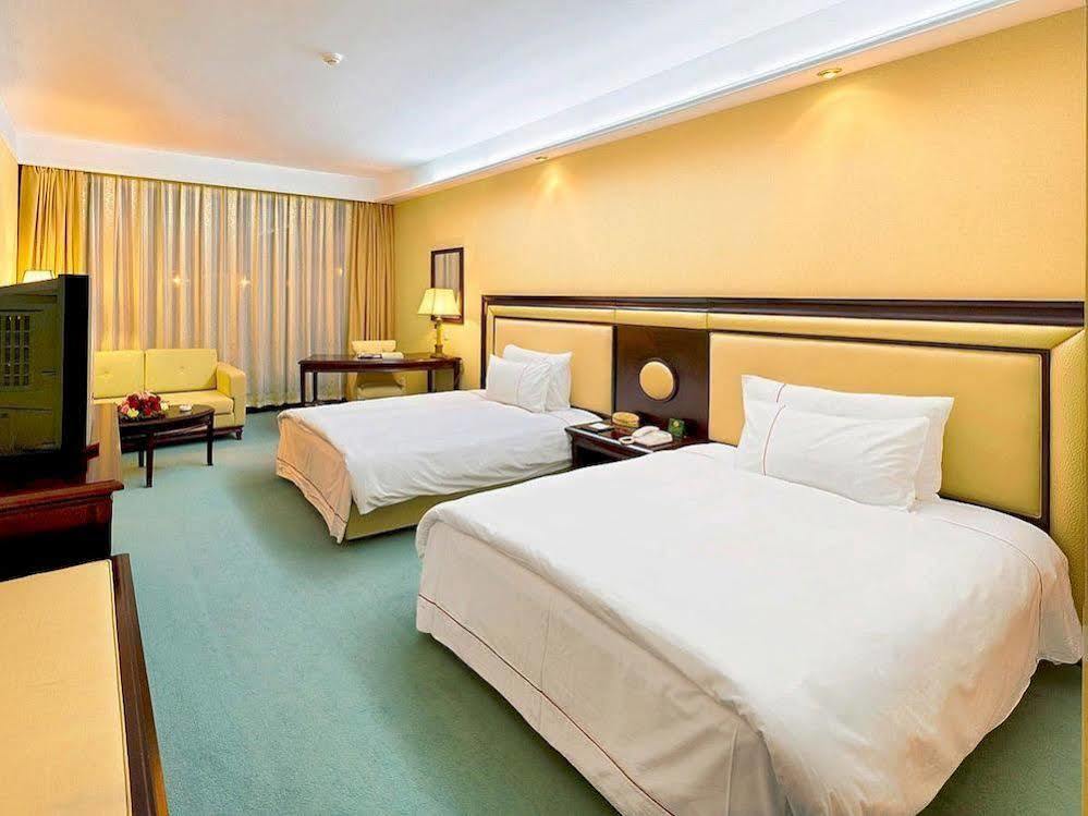 Regent Hotel Dali  Bagian luar foto
