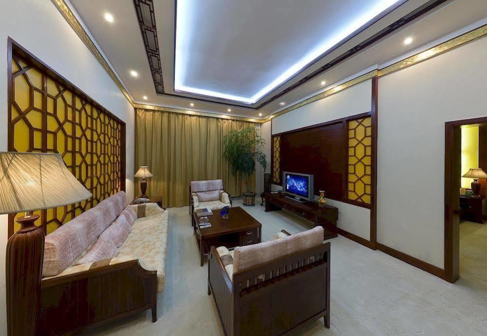 Regent Hotel Dali  Bagian luar foto
